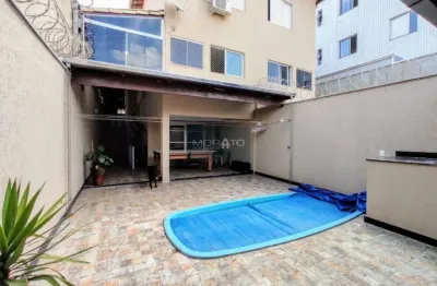 Casa com piscina no cabral a poucos metros do shopping contagem
