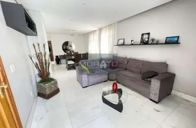 Apartamento com 4 quartos sendo 2 suítes com 2 vagas de garagem no bairro liberdade.