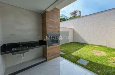 Casa triplex 3 quartos, 1 suíte, 2 vagas, bairro itapoã