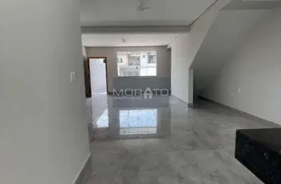 Casa 3 quartos, suíte, 4 vagas de garagem no bairro lúcio de abreu