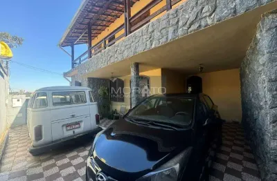 Casa 3 quartos, 1 suíte, 2 vagas no bairro camargos