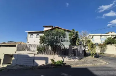 Casa 5 quartos, suíte, 2 vagas no bairro ouro preto
