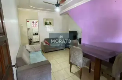 Casa geminada 2 quartos, 1 vaga de garagem no bairro vila clóris