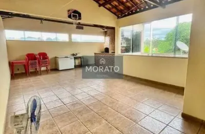 Casa com 3 quartos à venda na Rua Grafita, --, Carajás, Contagem