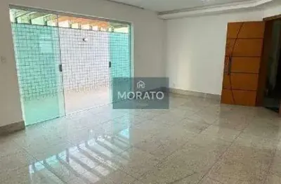 Área privativa 4 quartos, suítes, 2 vagas de garagem no bairro santa rosa