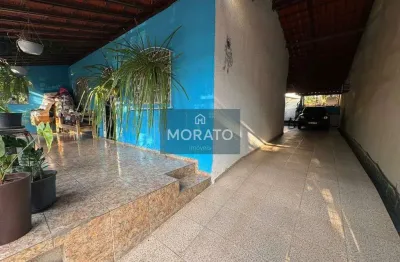 Casa 3 quartos, 2 banheiros, 5 vagas de garagem, no bairro novo eldorado