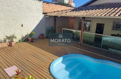 Casa com 3 quartos sendo 1 suíte com 2 vagas de garagem no bairro eldorado.