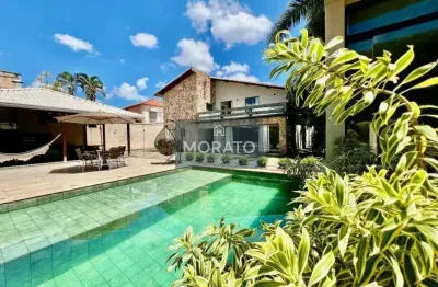 Casa com 3 quartos sendo 3 suítes com 10 vagas de garagem no bairro santa amélia.