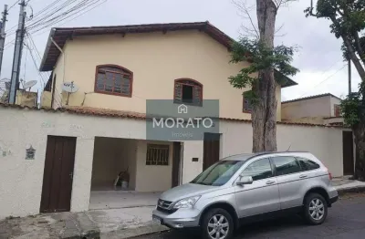 Casa 3 quartos 4 vagas. casa com 04 moradias . já alugada para excelentes inquilinos
