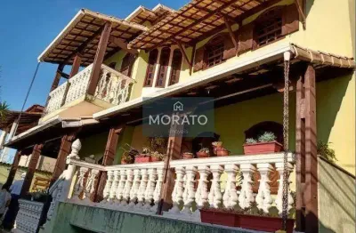 Casa com 4 quartos sendo 1 suíte com 3 vagas de garagem no bairro fonte grande em contagem.