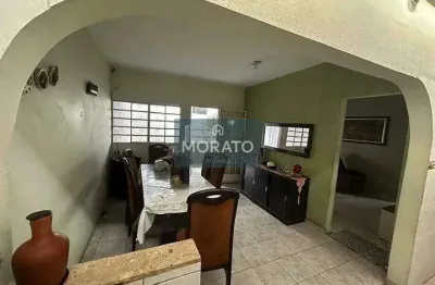 Casa comercial com lote de 360 m²na avenida rio negro eno bairro riacho das pedras em contagem.