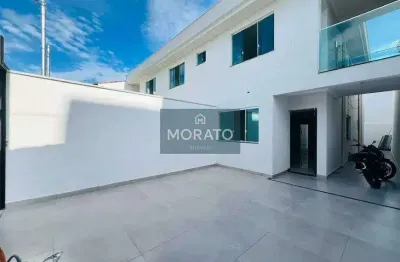 Casa com 3 quartos sendo 1 suíte com 2 vagas de garagem no bairro planalto.