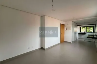 Apartamento 03 quartos, 02 vagas, 01 por andar, à venda no bairro planalto
