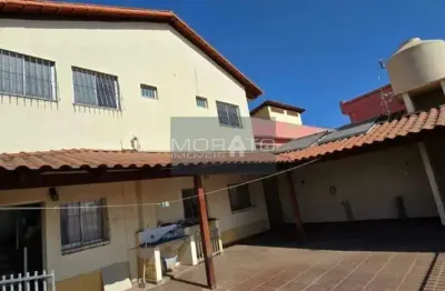 Casa com 4 quartos à venda na Rua Varginha, --, Alvorada, Contagem