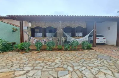 Casa 3 quartos, 1 suíte, 6 vagas, ouro preto - belo horizonte/mg