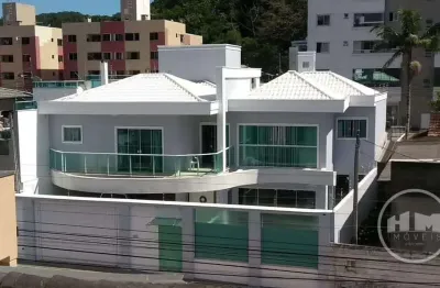 Casa com 3 quartos à venda na rua uruguai, 186, nações, balneário camboriú por r$ 2.550.000
