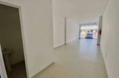 Sala comercial para alugar na Rua Madrid, Santa Regina III, Camboriú