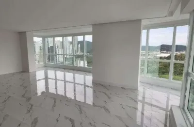 Apartamento de alto padrão em rua reta mar com 03 suítes, à venda!