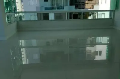 Apartamento novo! Na quadra mar, com total infraestrutura e excelente localização central, para venda!!