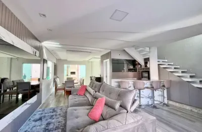 Casa com 3 quartos para alugar na Rua Marrocos, Nações, Balneário Camboriú