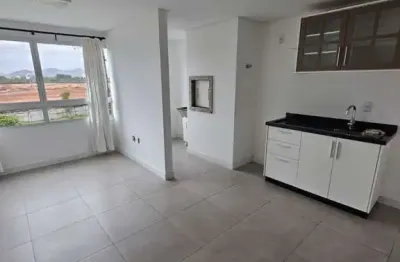 Apartamento 2 domirtórios sendo 1 suite e 1vaga privativa, locação anual.