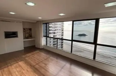 Apartamento alto padrão com 4 quartos (2 suítes) e linda vista para o mar em balneário camboriú