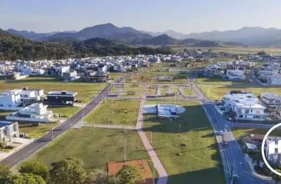 Terreno à venda na Rua Jesuíno Anastácio Pereira, Santa Regina, Camboriú