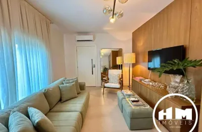 Casa no centro de balneario camboriu, 4 dormitorios, 2 vagas, rua 2000, reta ao mar