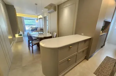 Venda de apartamento novo, mobiliado, 02 quartos (sendo 01 suíte), 01 vaga de garagem, residencial camberra, no centro, em itajaí-sc