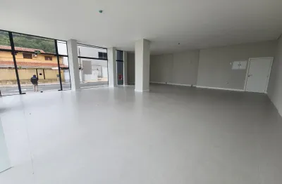 Aluguel anual sala comercial terrea 125 m² no centro de itajai