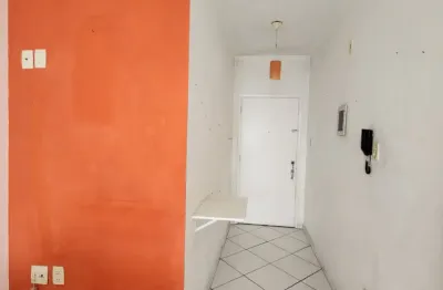 Imóvel a venda em condominio frente mar! excelente localização.