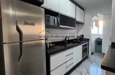 Porteira fechada!! imóvel aconchegante, arejado, com moveis planejados, pronto para morar! excelente localização.