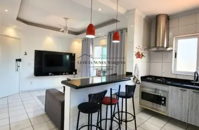 Apartamento amplo, arejado, completo, pronto para morar ou realizar seu sonho de ter um imovél na praia! excelente localização!