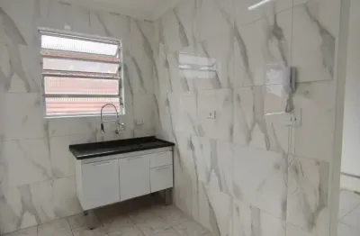 Apartamento amplo, arejado , reformado, pronto para morar.  excelente localização!!!