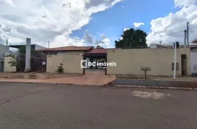 Casa 05 quartos sendo 02 suítes, piscina e varanda gourmet no são francisco.