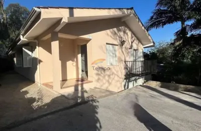 Belo sobrado com 187m² em ótima localização no bairro vila nova!