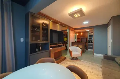 Excelente apartamento semi mobiliado no bairro hamburgo velho / são jorge.