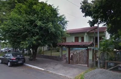 Casa com 3 quartos para alugar no Petrópolis, Novo Hamburgo 