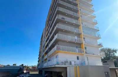 Apartamento 2 dormitórios, vaga de garagem, sacada, semimoliado e fácil acesso br 116