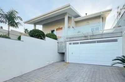 Casa com 3 quartos à venda na Vila Nova, Novo Hamburgo 