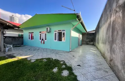 Casa com 3 quartos à venda no São João, Itajaí 