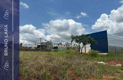 Terreno à venda na Rua José Emilio Menezes, 200, Novo Igarapé, Igarapé