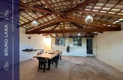 Casa à venda em são joaquim de bicas mg, bairro marquês canadá.