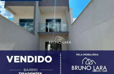 Casa com 2 quartos à venda na Rua Alexandria, 319, Tiradentes, Betim