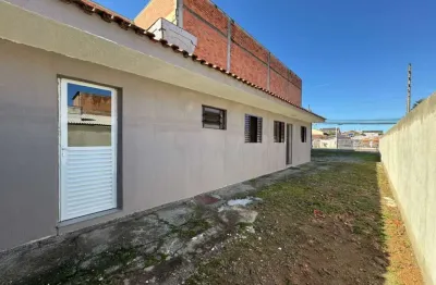 Excelente terreno comercial com três salas cozinha e banheiro!