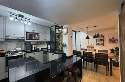 Triplex reformado decorado e mobiliado com acabamento e móveis de alto padrão!!!