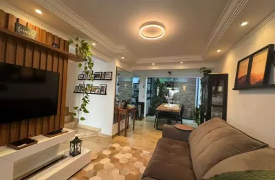 Triplex reformado decorado e mobiliado com acabamento e móveis de alto padrão!!!