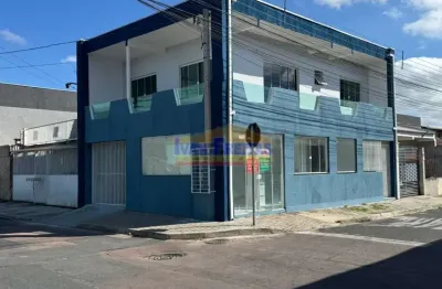 Prédio para alugar na Rua Pedro de Campos Freire, 107, Campo Comprido, Curitiba