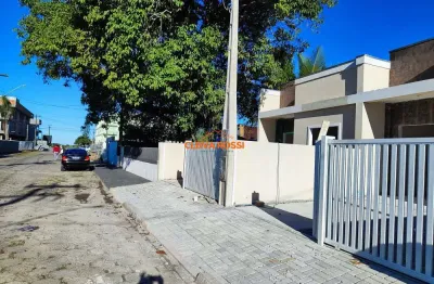 Casa à venda com piscina próximo ao mar pontal do paraná