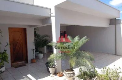 Casa com 3 quartos à venda na Rua Dona Margarida, Centro, Santa Bárbara D'Oeste